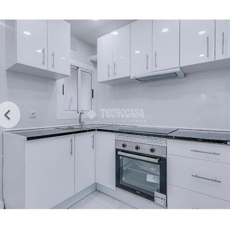 Queen Apartments Santa Coloma de Gramanet エクステリア 写真