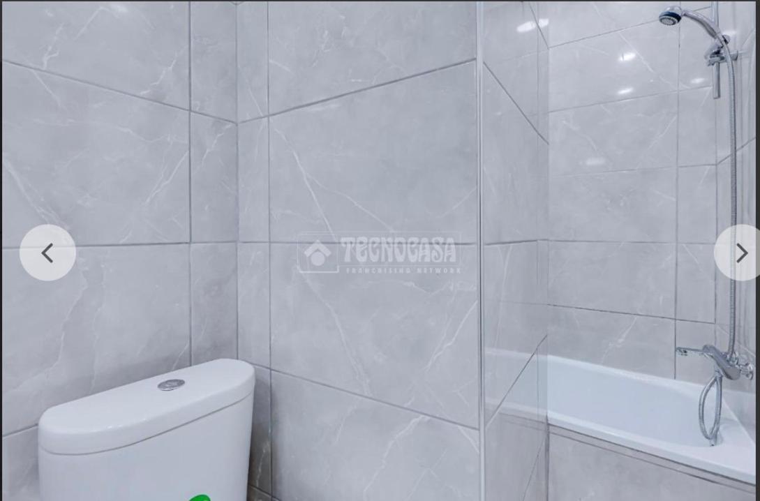 Queen Apartments Santa Coloma de Gramanet エクステリア 写真
