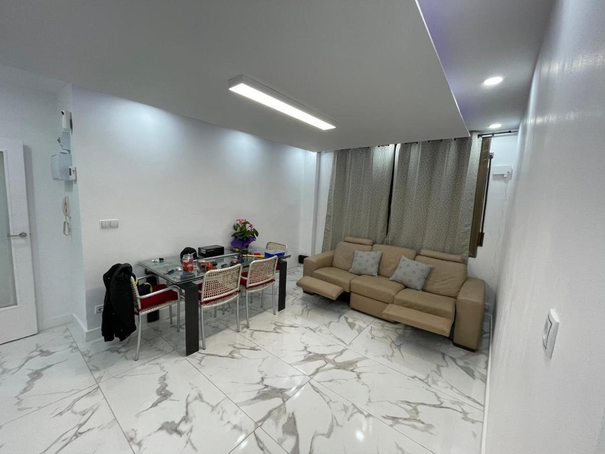 Queen Apartments Santa Coloma de Gramanet エクステリア 写真